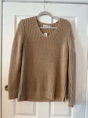 LOFT Women's Chunky V-Neck Sweater - Beige